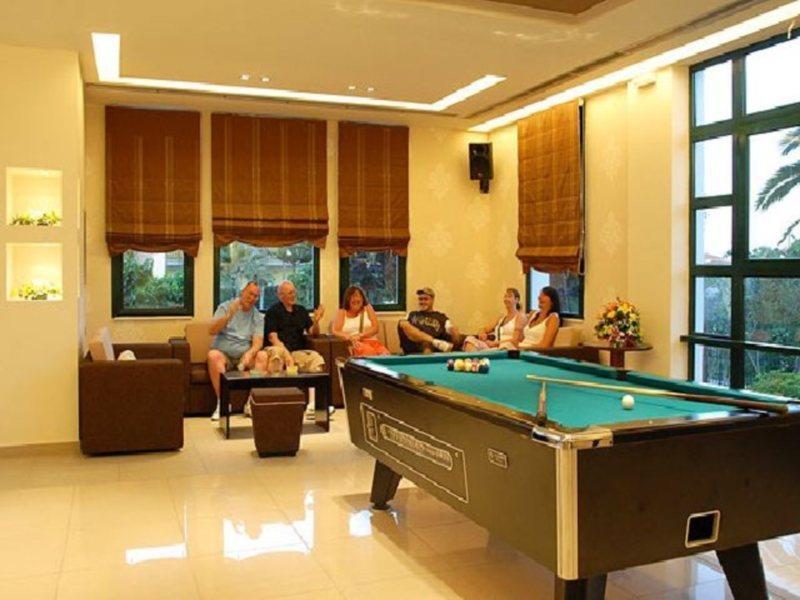 Oscar Aparthotel 3*